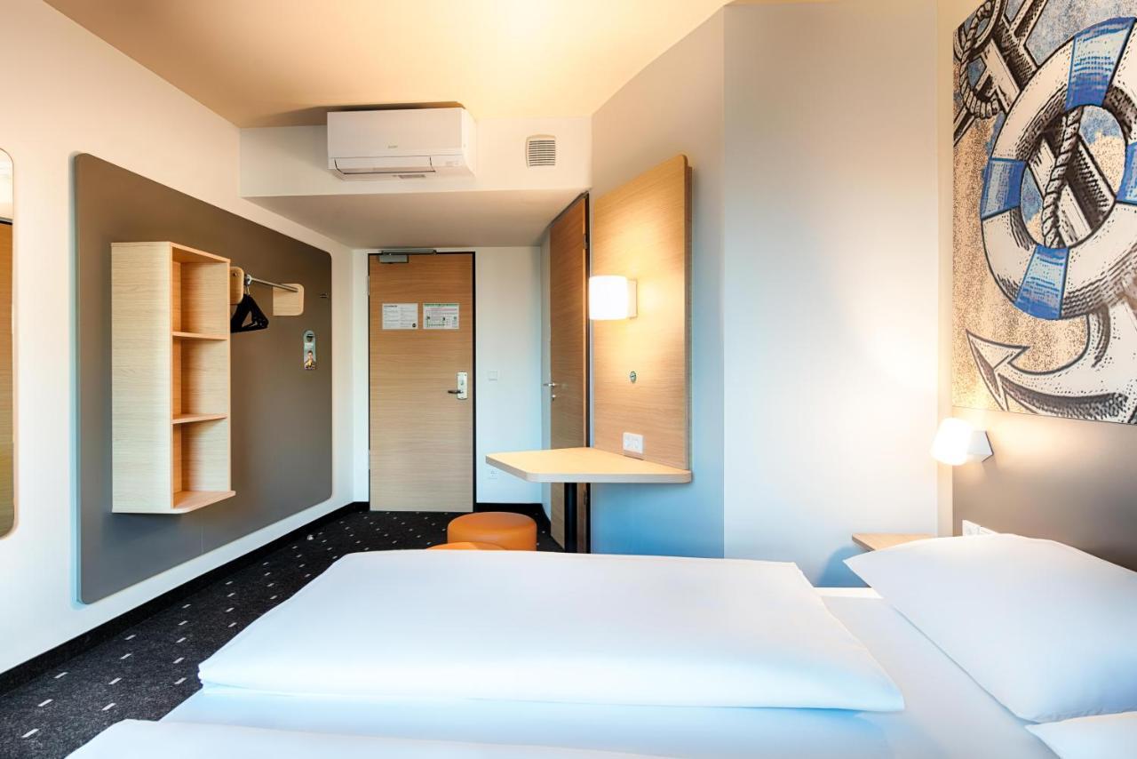 Отель B&B Hotel Emden