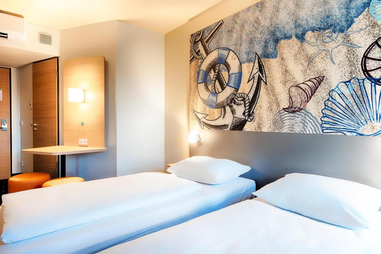 B&B Hotel Emden Отель